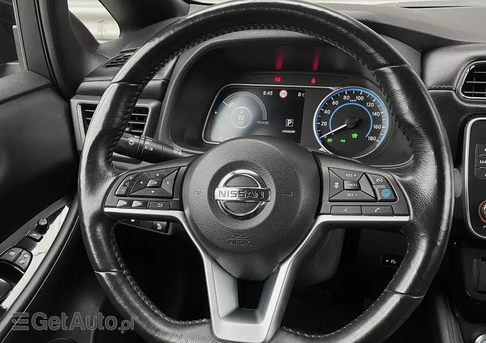 NISSAN Leaf 40 kWh Tekna