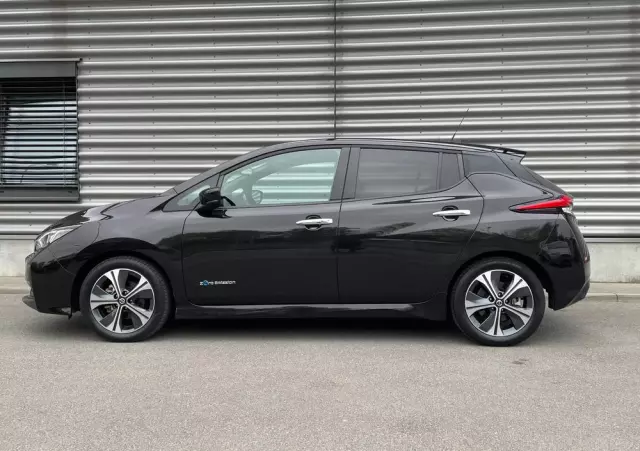 NISSAN Leaf 40 kWh Tekna