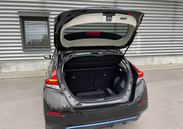 NISSAN Leaf 40 kWh Tekna