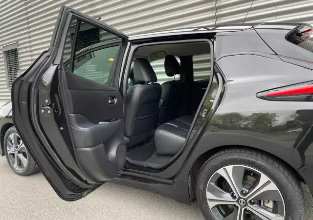 NISSAN Leaf 40 kWh Tekna