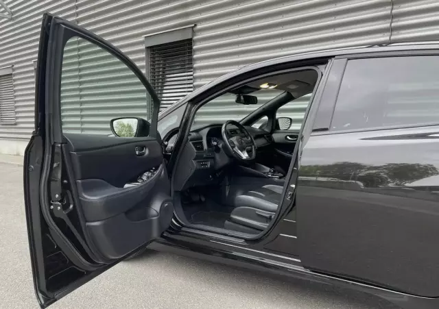 NISSAN Leaf 40 kWh Tekna