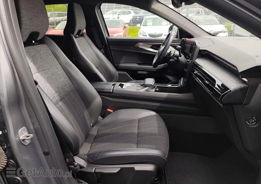 RENAULT Austral 1.3 TCe mHEV Techno