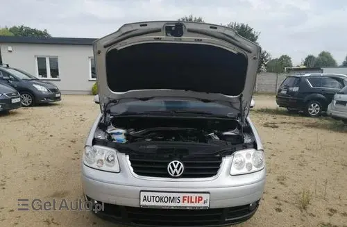 VOLKSWAGEN Touran 