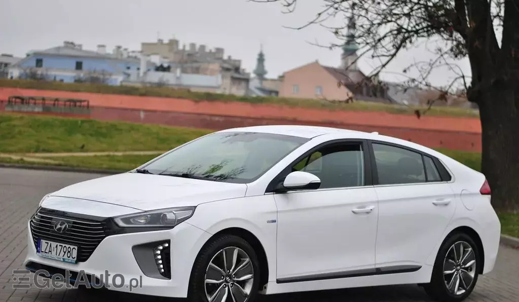HYUNDAI IONIQ 