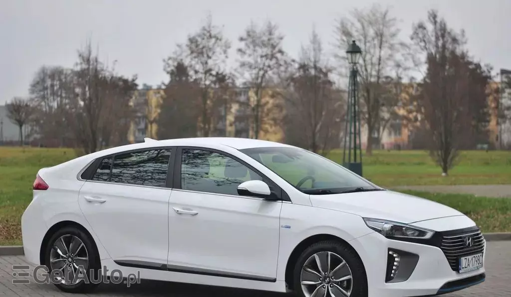 HYUNDAI IONIQ 