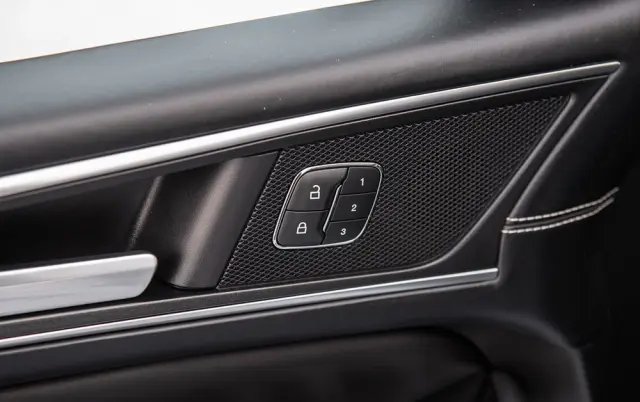 FORD S-Max 2.0 EcoBlue Allrad VIGNALE