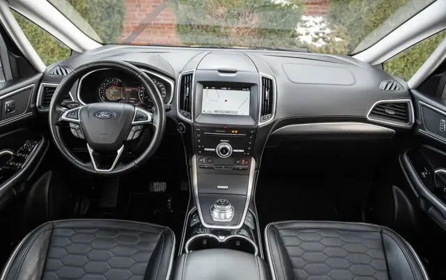 FORD S-Max 2.0 EcoBlue Allrad VIGNALE