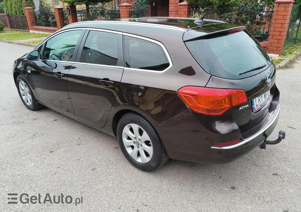 OPEL Astra 1.4 T Cosmo S&S