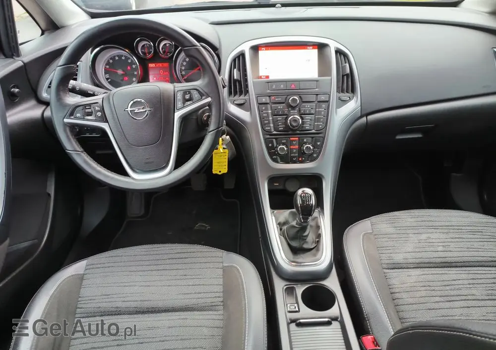 OPEL Astra 1.4 T Cosmo S&S