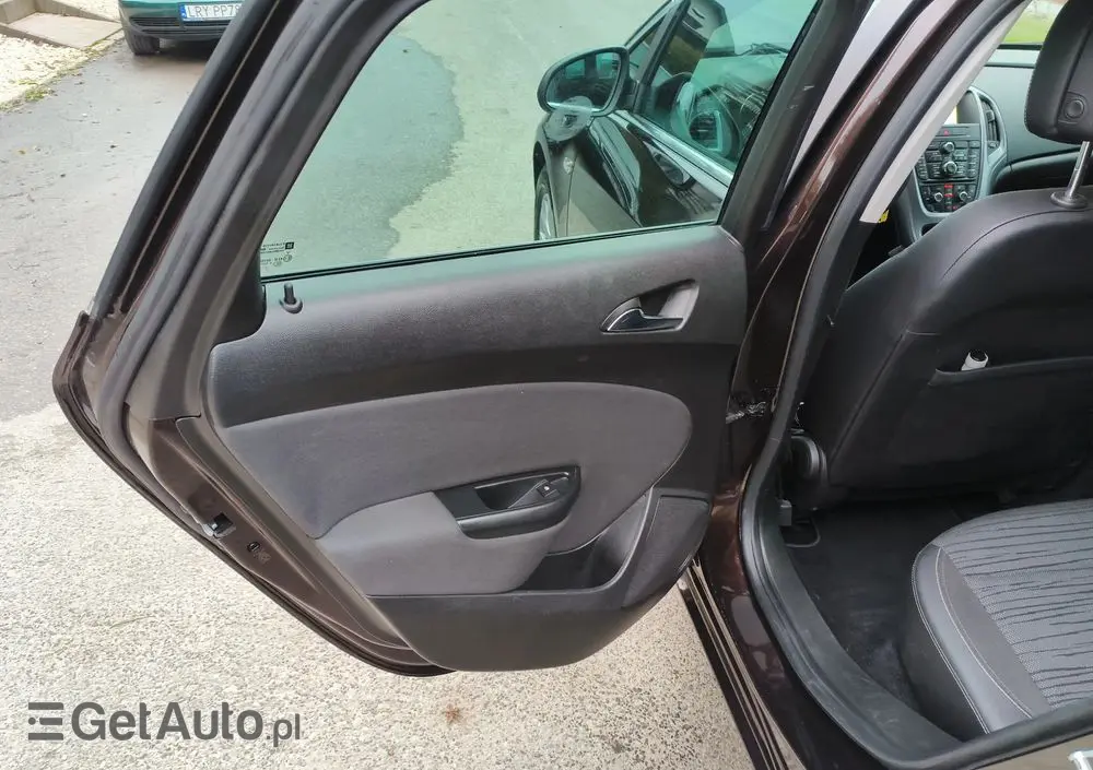 OPEL Astra 1.4 T Cosmo S&S