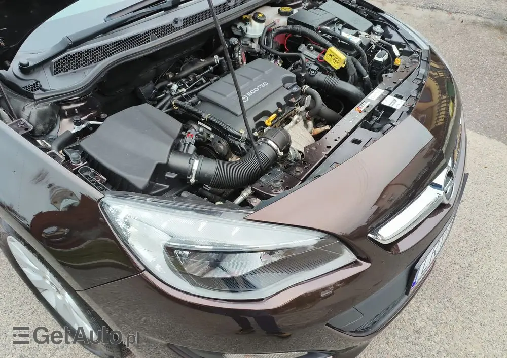 OPEL Astra 1.4 T Cosmo S&S