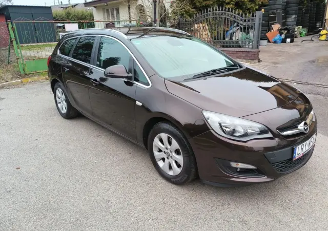 OPEL Astra 1.4 T Cosmo S&S