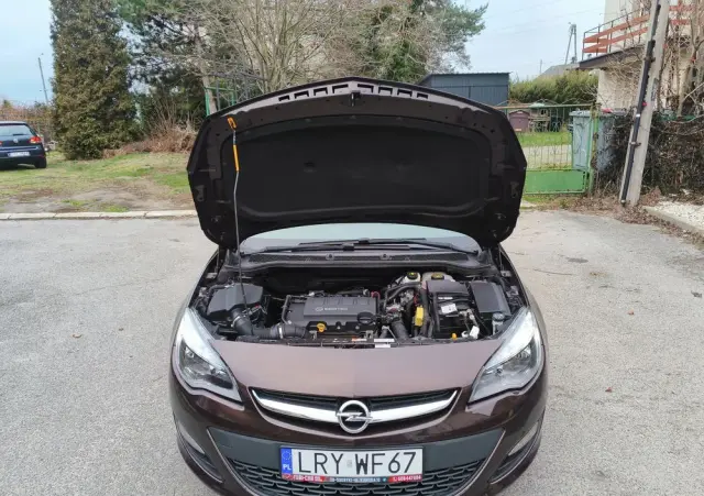 OPEL Astra 1.4 T Cosmo S&S