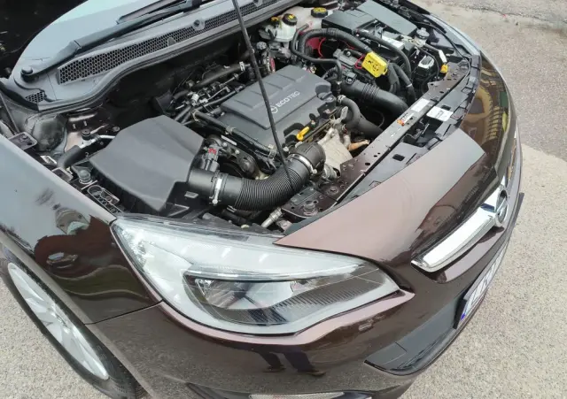 OPEL Astra 1.4 T Cosmo S&S