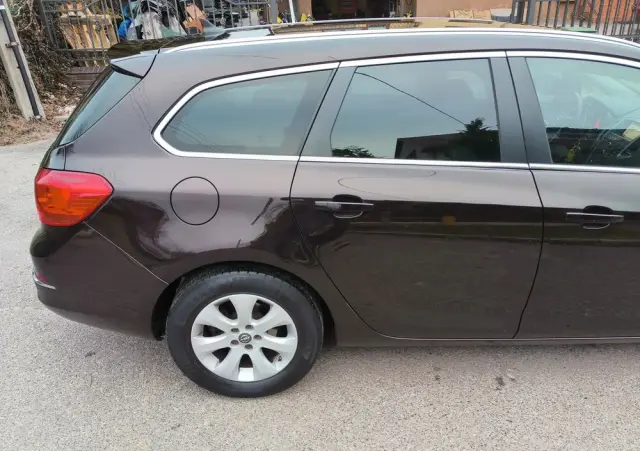 OPEL Astra 1.4 T Cosmo S&S