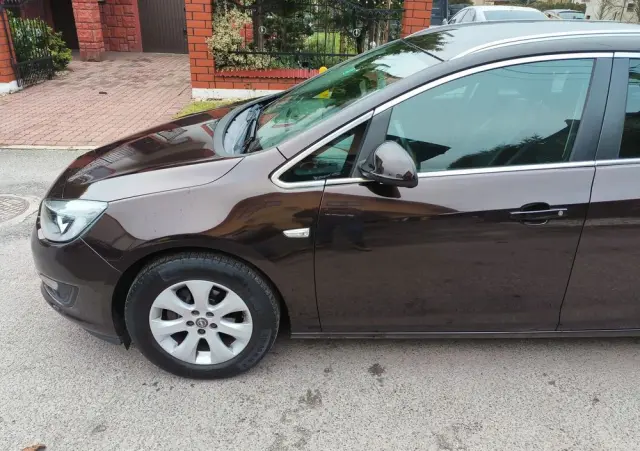 OPEL Astra 1.4 T Cosmo S&S