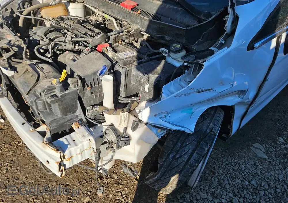 FORD B-MAX 1.6 Titanium