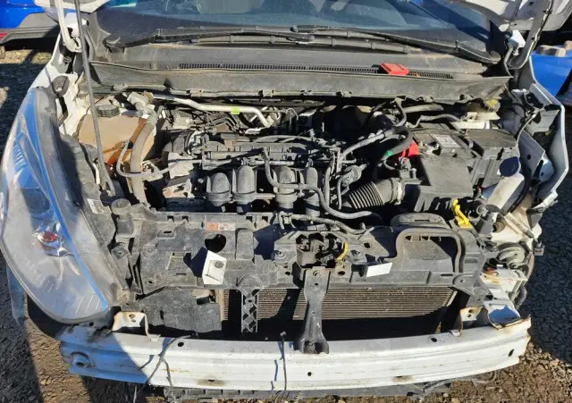 FORD B-MAX 1.6 Titanium