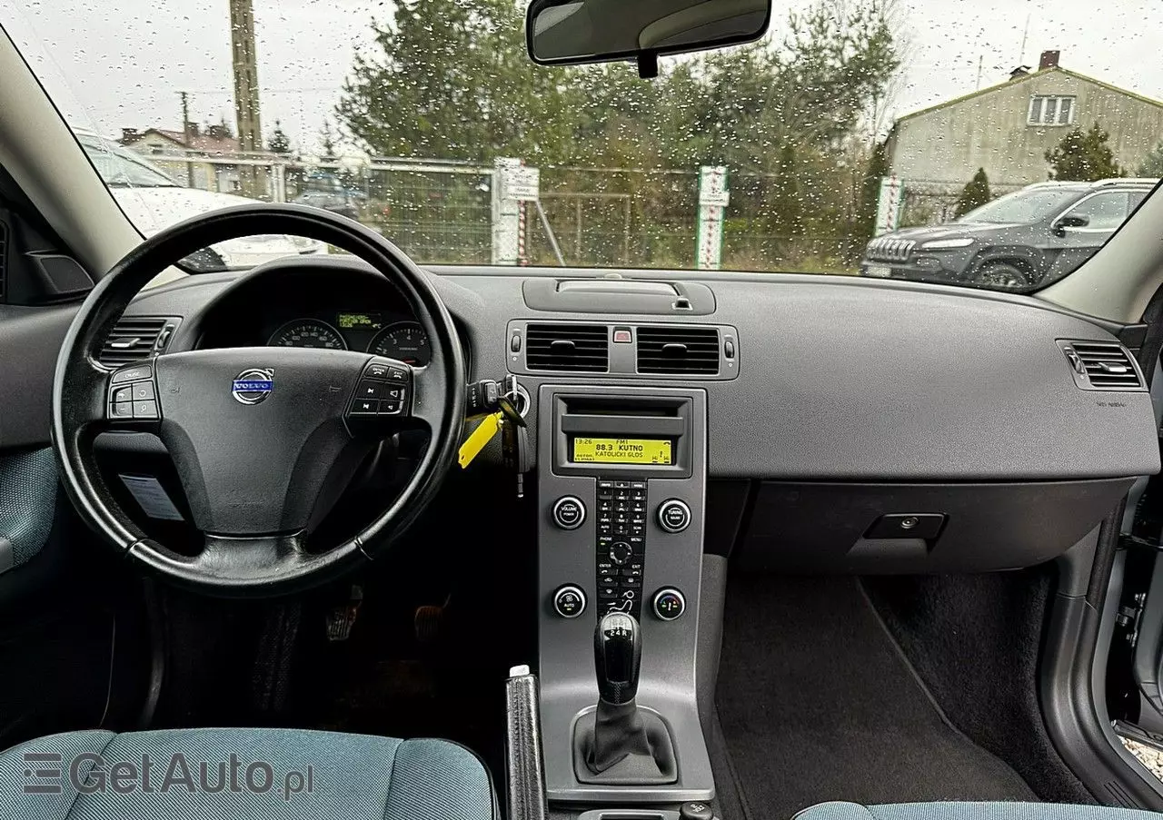 VOLVO C30 