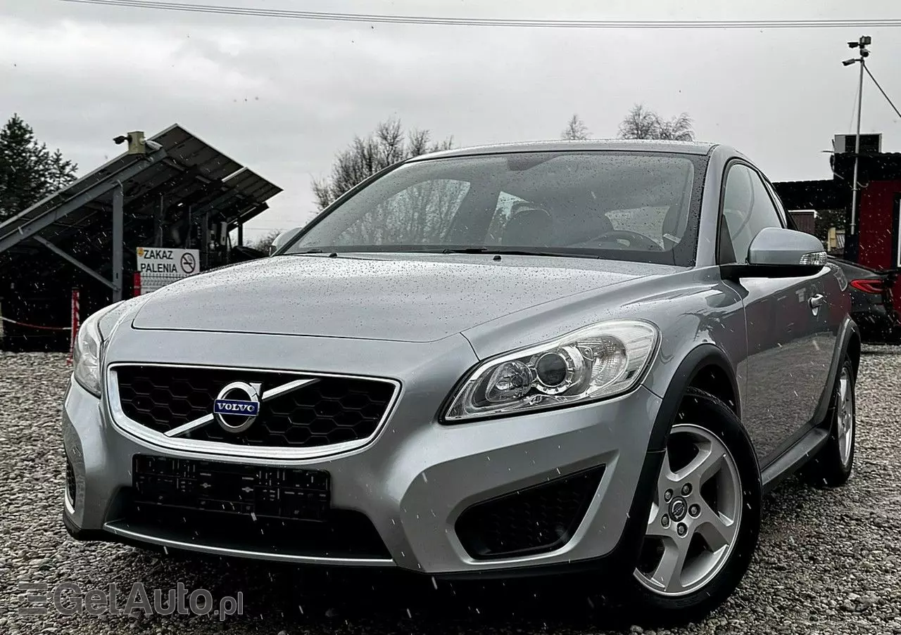 VOLVO C30 