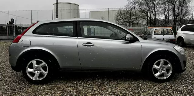 VOLVO C30 