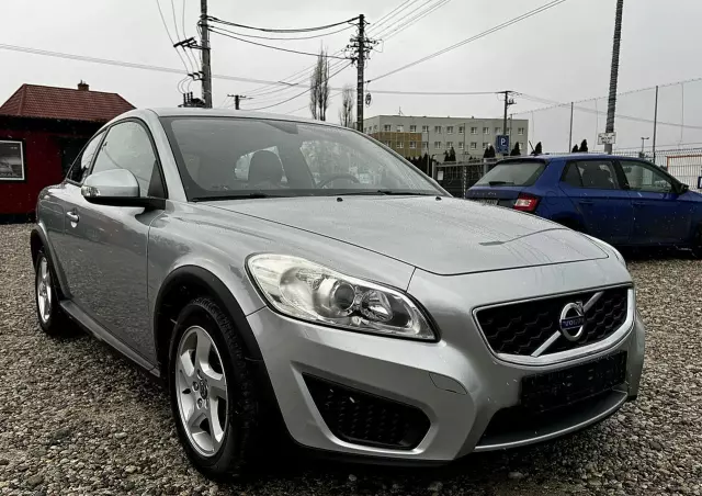 VOLVO C30 