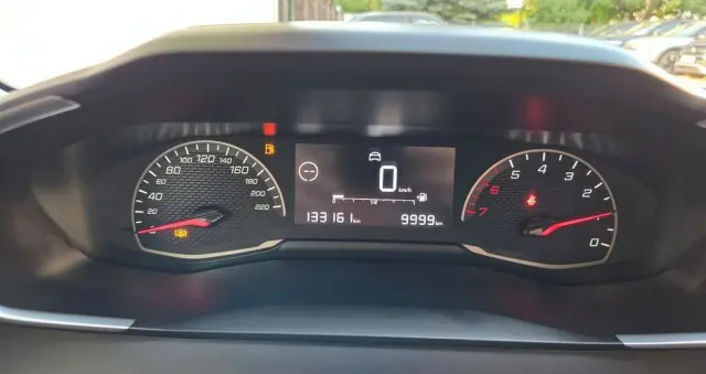 PEUGEOT 208 1.2 PureTech Like S&S