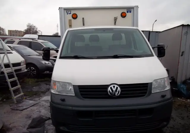 VOLKSWAGEN Transporter 
