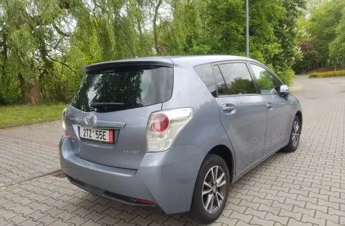 TOYOTA Verso 