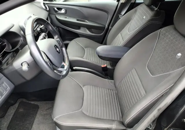 RENAULT Clio 1.2 16V Limited EU6