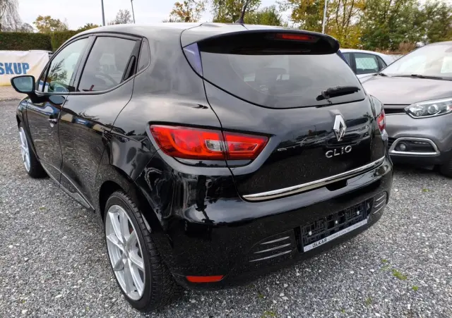 RENAULT Clio 1.2 16V Limited EU6