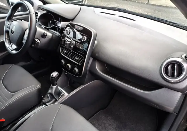 RENAULT Clio 1.2 16V Limited EU6