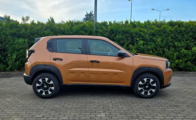 FIAT Grande Panda 1.2 mHEV Icon eDCT