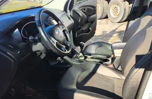 HYUNDAI Ix35 