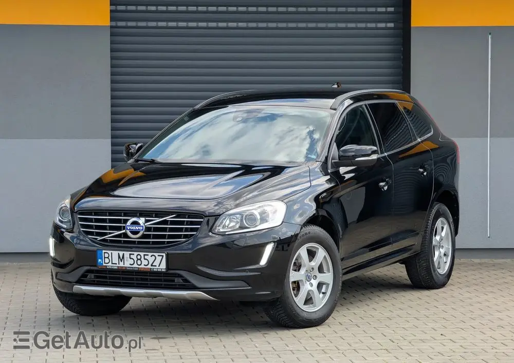 VOLVO XC 60 D4 Momentum