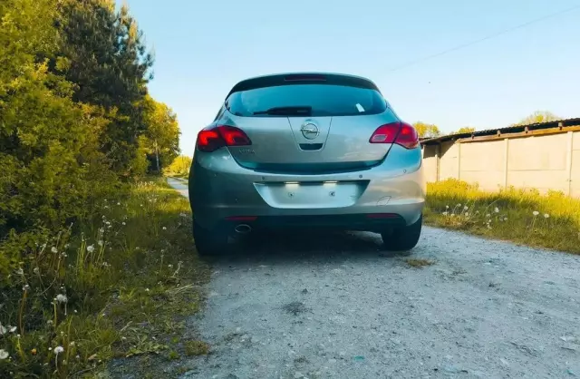 OPEL Astra 