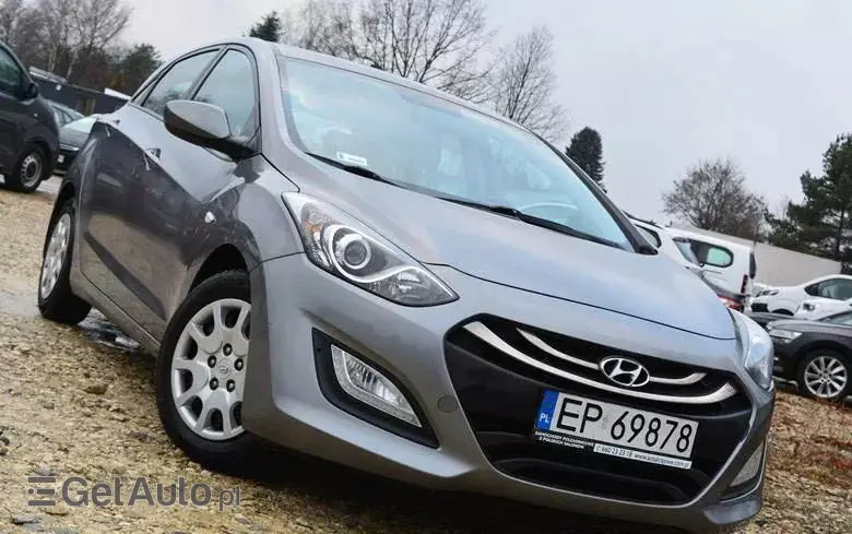 HYUNDAI I30 1.6 Classic +