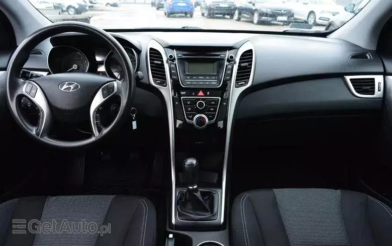 HYUNDAI I30 1.6 Classic +