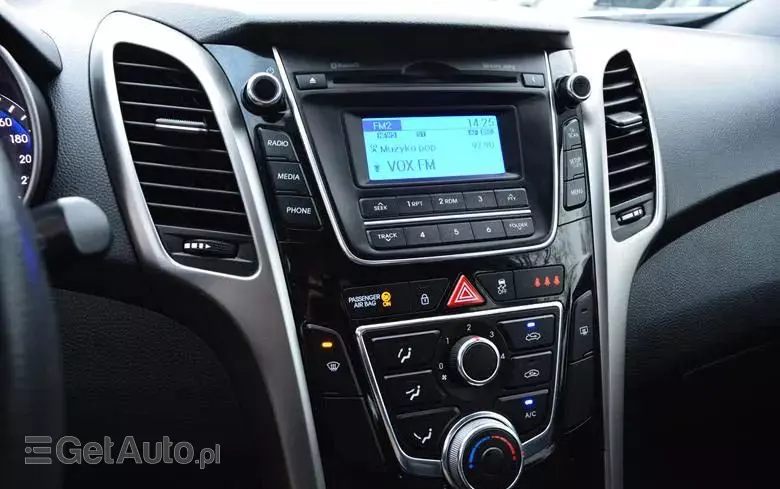 HYUNDAI I30 1.6 Classic +