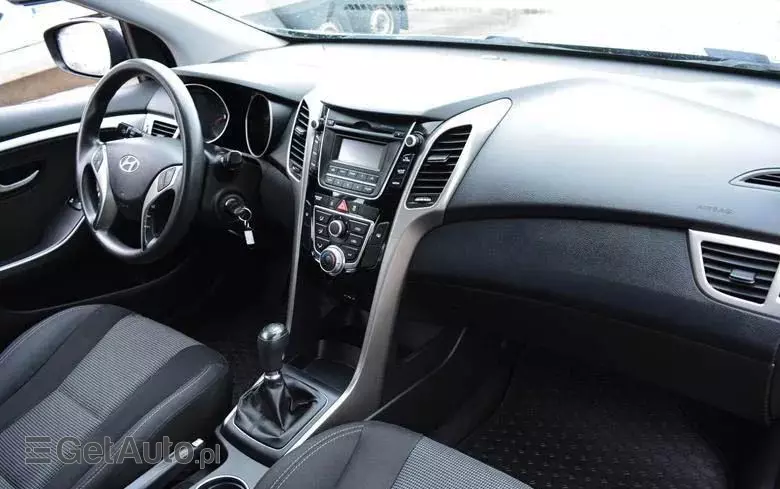 HYUNDAI I30 1.6 Classic +