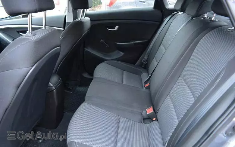 HYUNDAI I30 1.6 Classic +