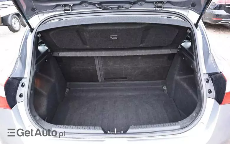 HYUNDAI I30 1.6 Classic +