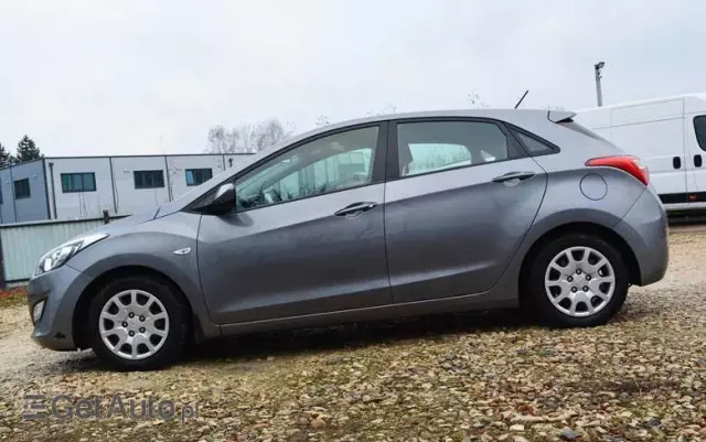 HYUNDAI I30 1.6 Classic +