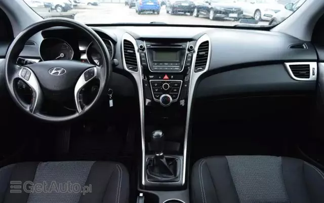 HYUNDAI I30 1.6 Classic +