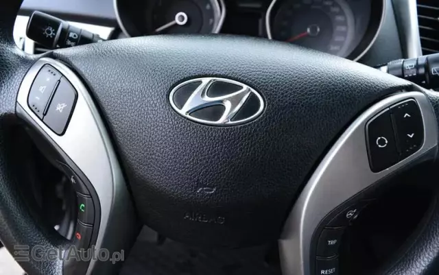 HYUNDAI I30 1.6 Classic +
