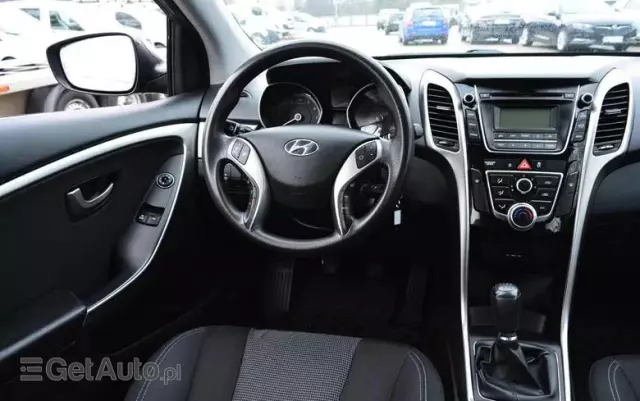 HYUNDAI I30 1.6 Classic +