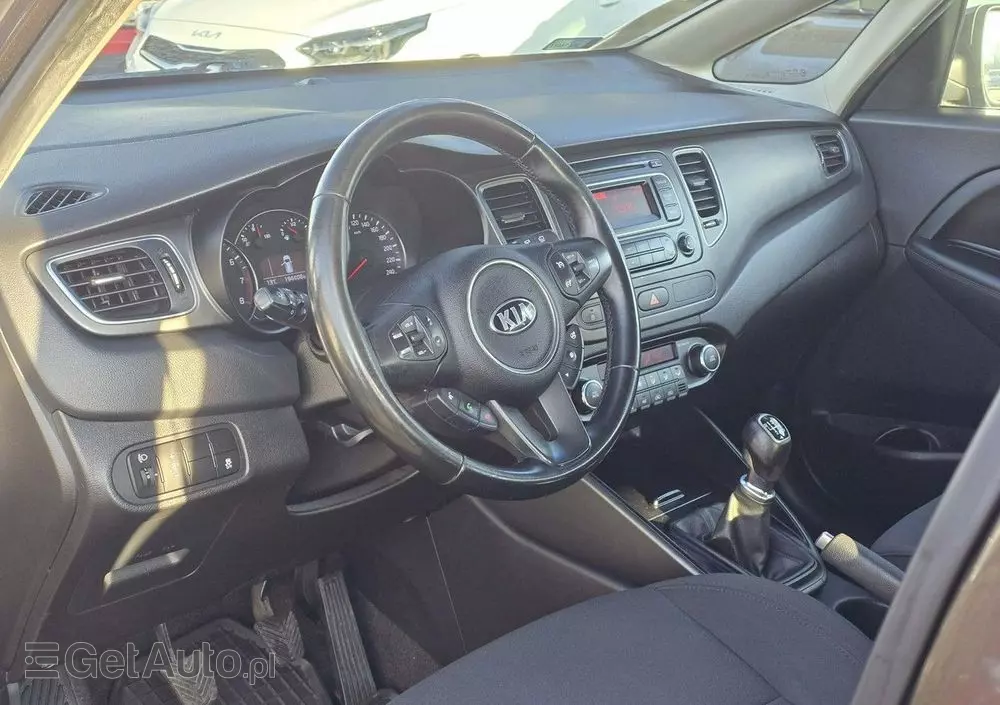 KIA Carens 
