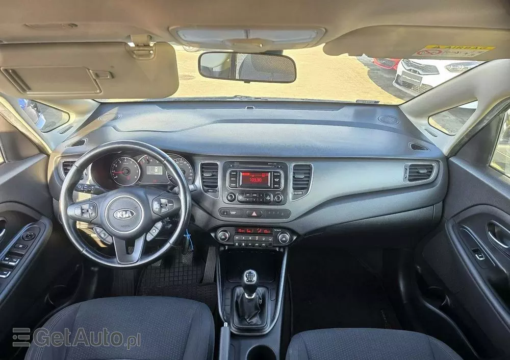 KIA Carens 