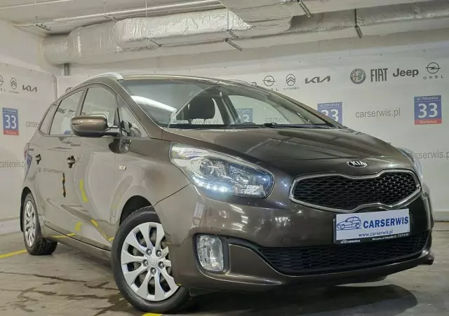 KIA Carens 