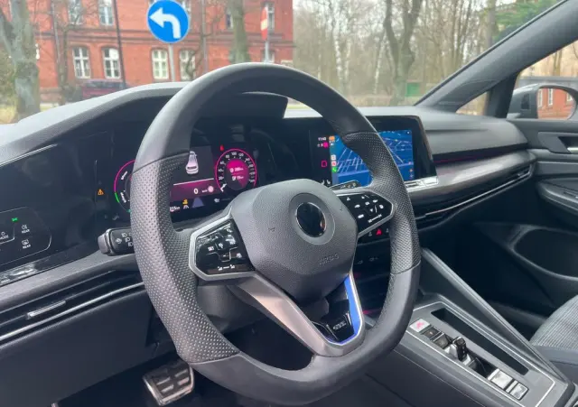 VOLKSWAGEN Golf 1.4 eHybrid OPF DSG GTE